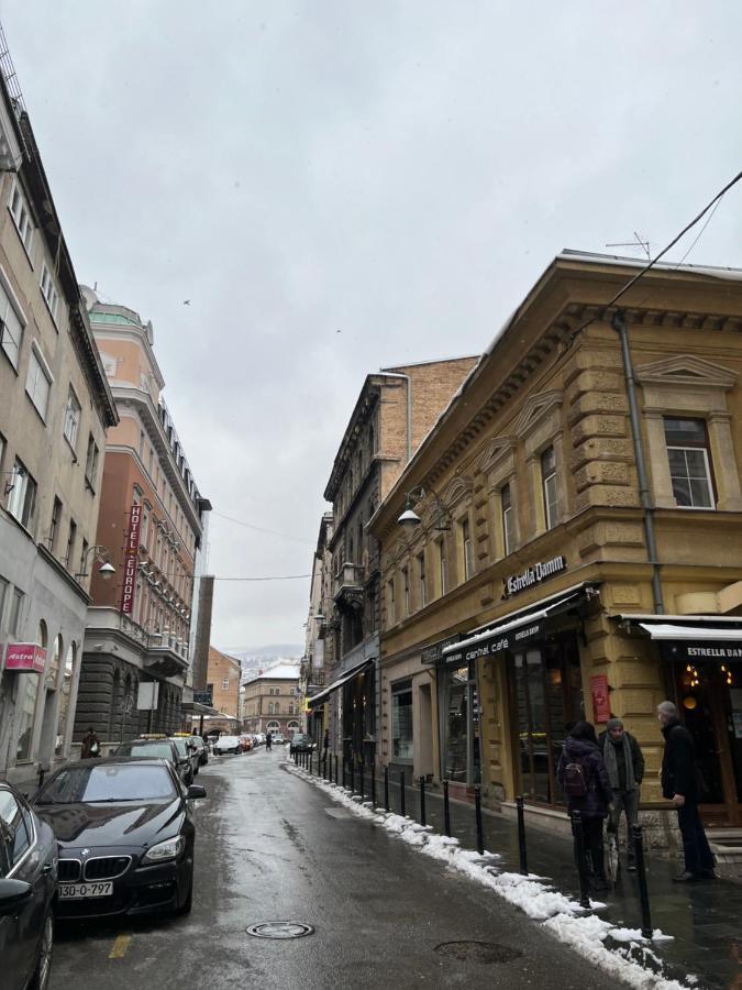 Modern Apartment In The Heart Of The City Center! Sarajevo Exterior photo